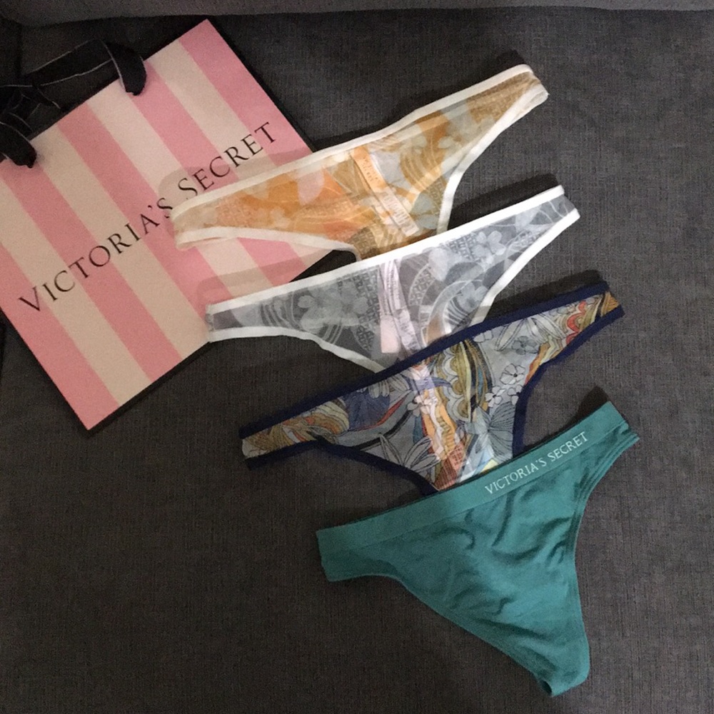 Victoria’s Secret 4 Thongs NWT XS